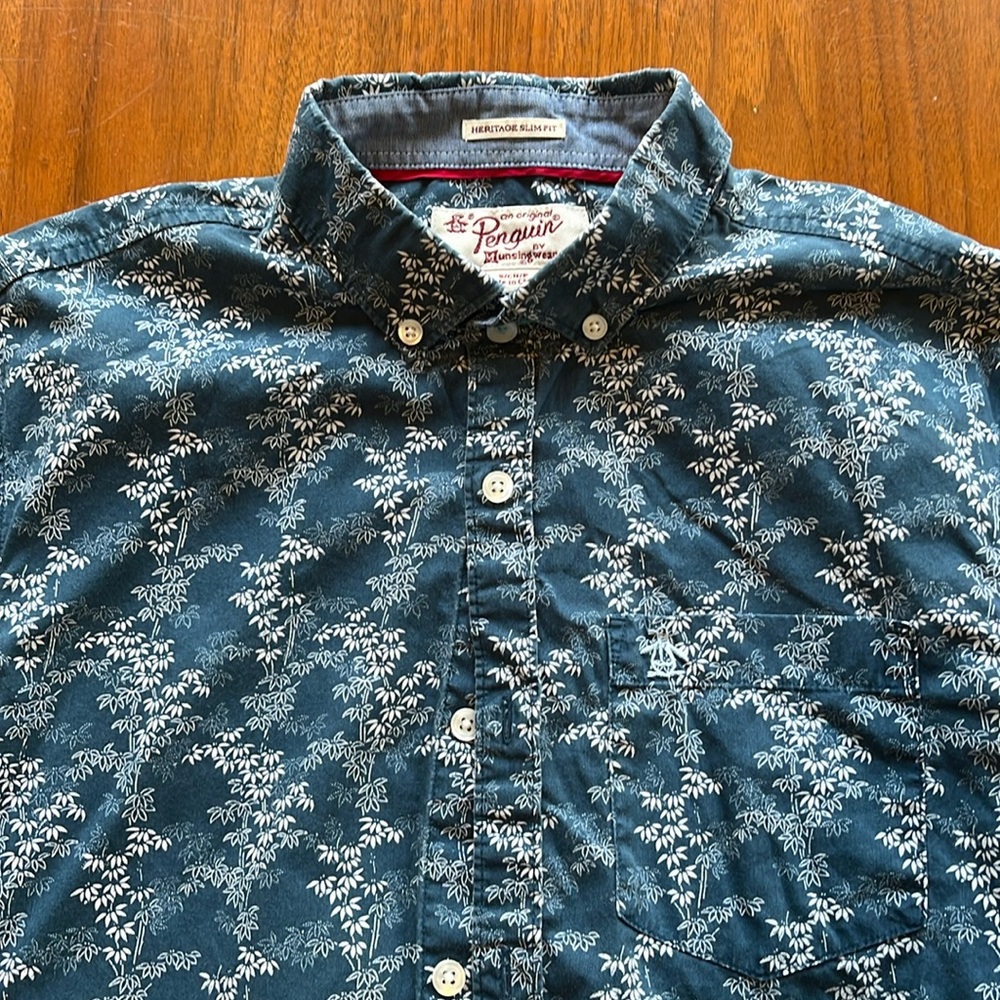 Penguin “heritage slim fit” button down - Size Small